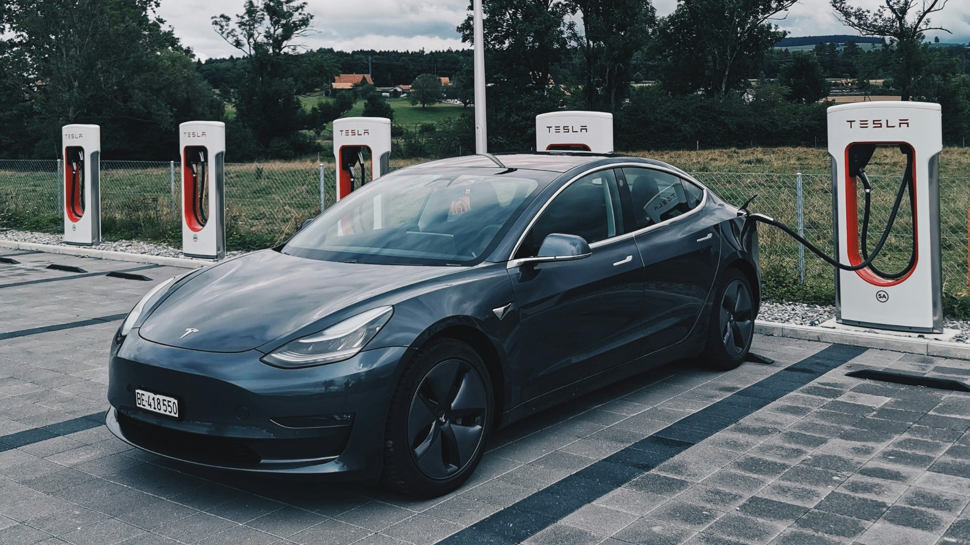 Tesla öffnet Supercharger-Netzwerk für alle E-Autos in Deutschland
